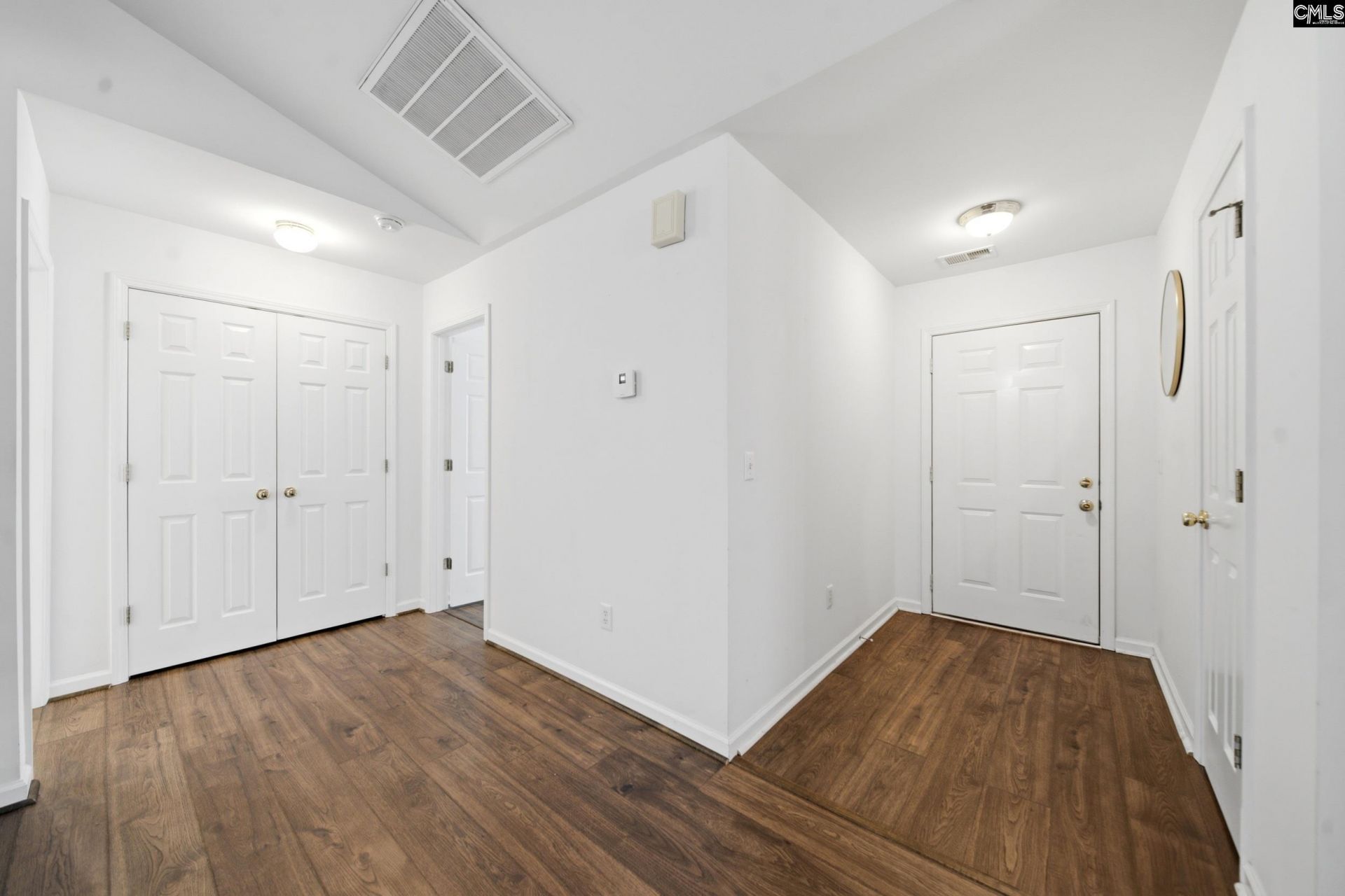 753 Teakwood Court  Photo 4