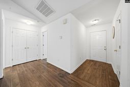 753 Teakwood Court  photo 4