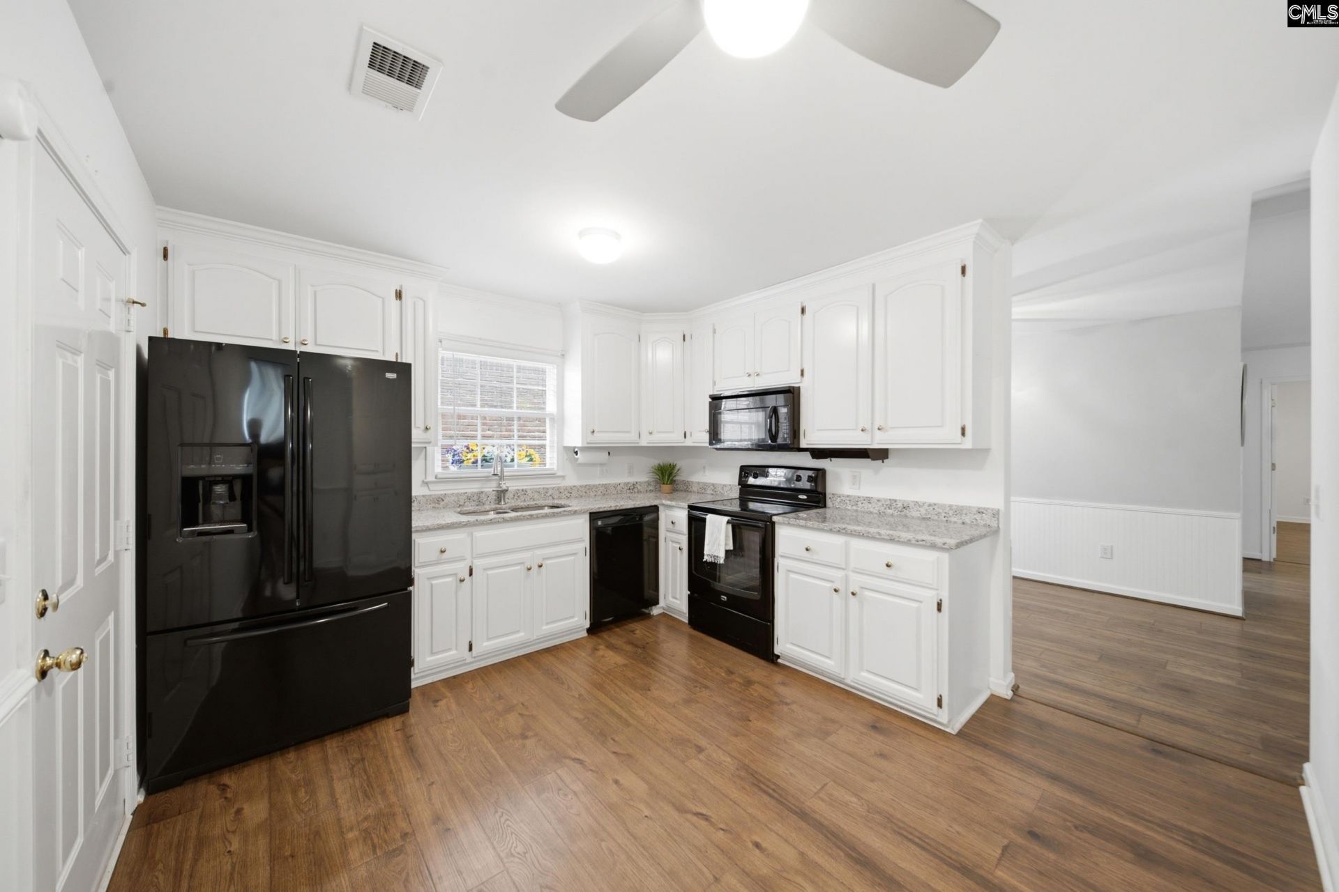 753 Teakwood Court  Photo 9
