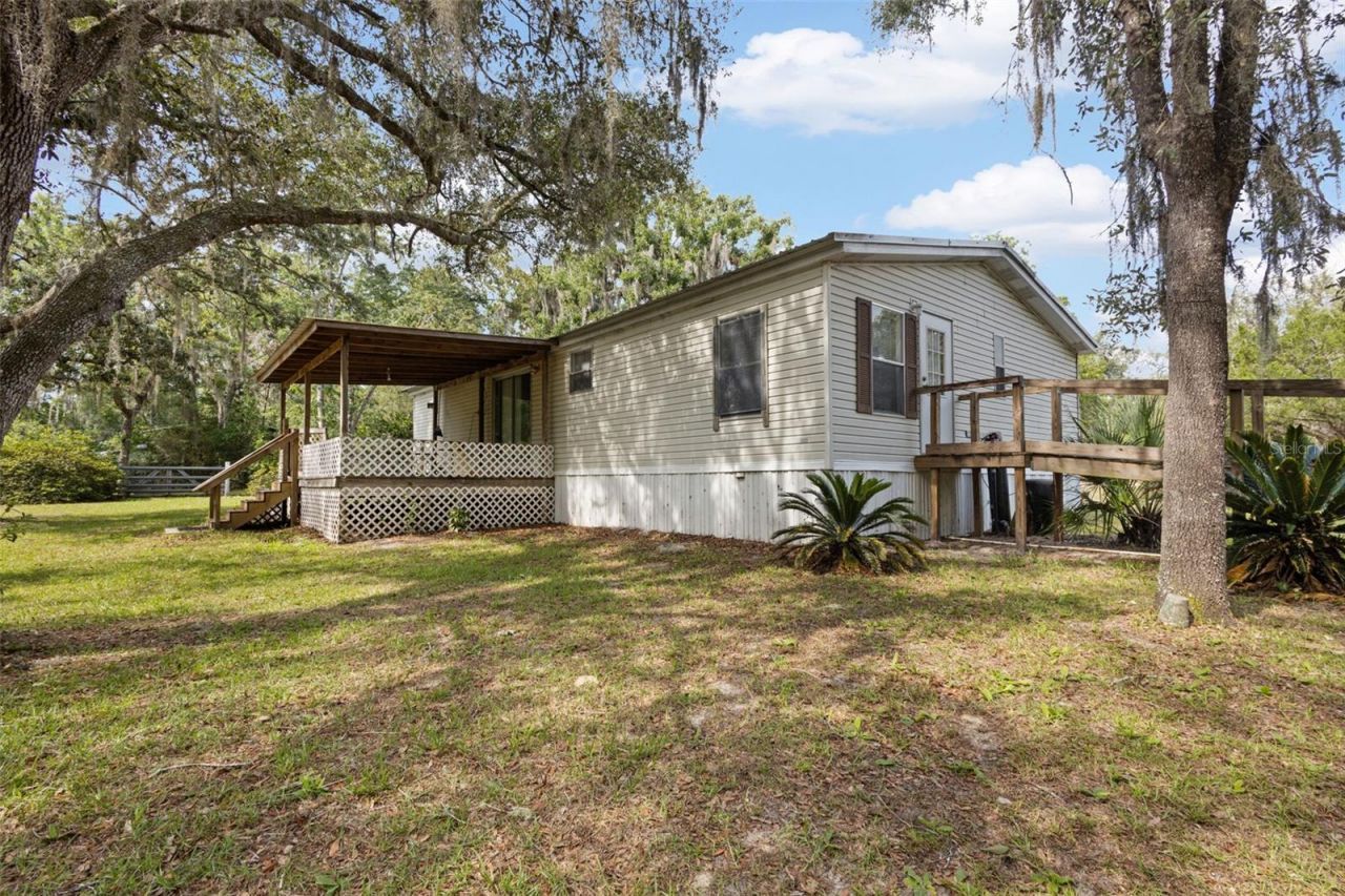 704 SE 791st Street, Old Town, FL 32680 Photo
