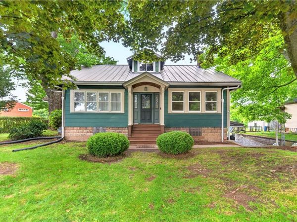 789 Route 68, New Brighton, PA 15066