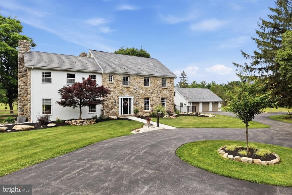 86 WHITES MILL ROAD, GREEN LANE, PA 18054