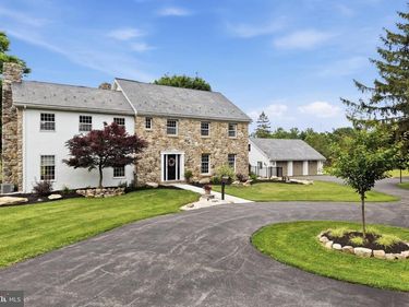 86 WHITES MILL ROAD, GREEN LANE, PA 18054