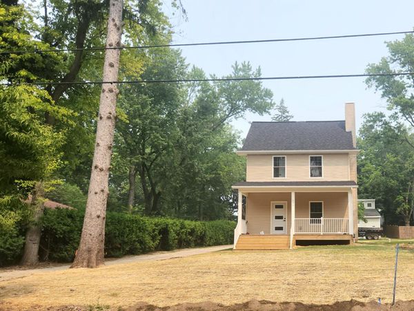 592 Kuehnle Avenue, Ann Arbor, MI 48103