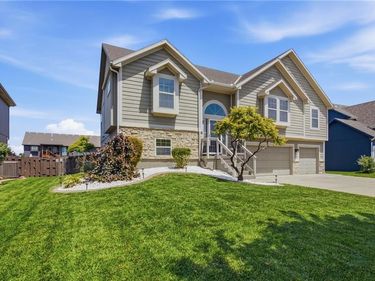 8210 NE 102nd Street, Kansas City, MO 64157