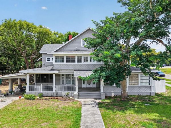 527 E LEMON AVENUE , EUSTIS, FL 32726