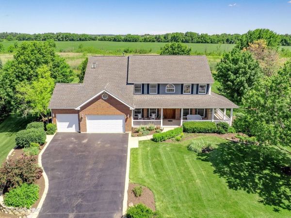 38W070 Spring Green Way , Batavia, IL 60510