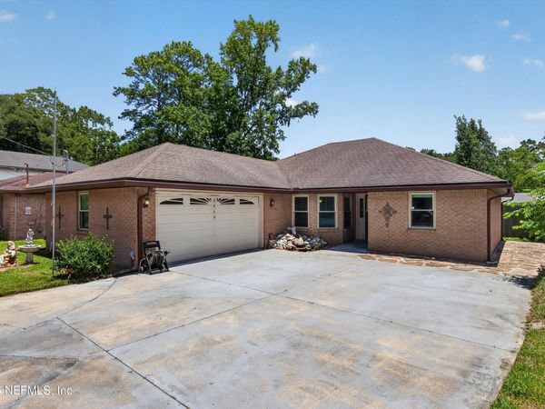 2460 SAN SAGO Lane, Jacksonville, FL 32216
