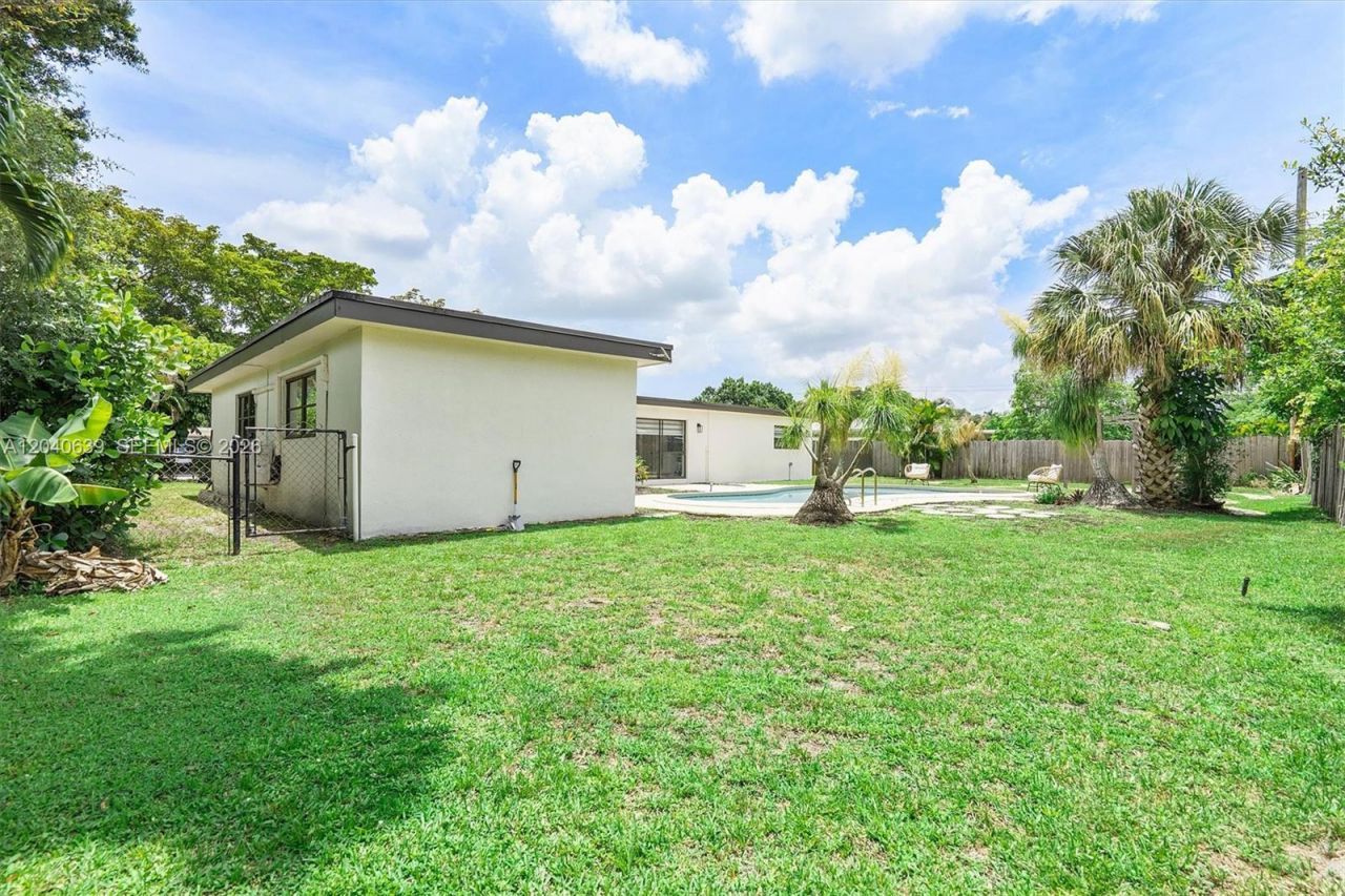 885 Azalea Ct , Plantation, FL 33317 Photo