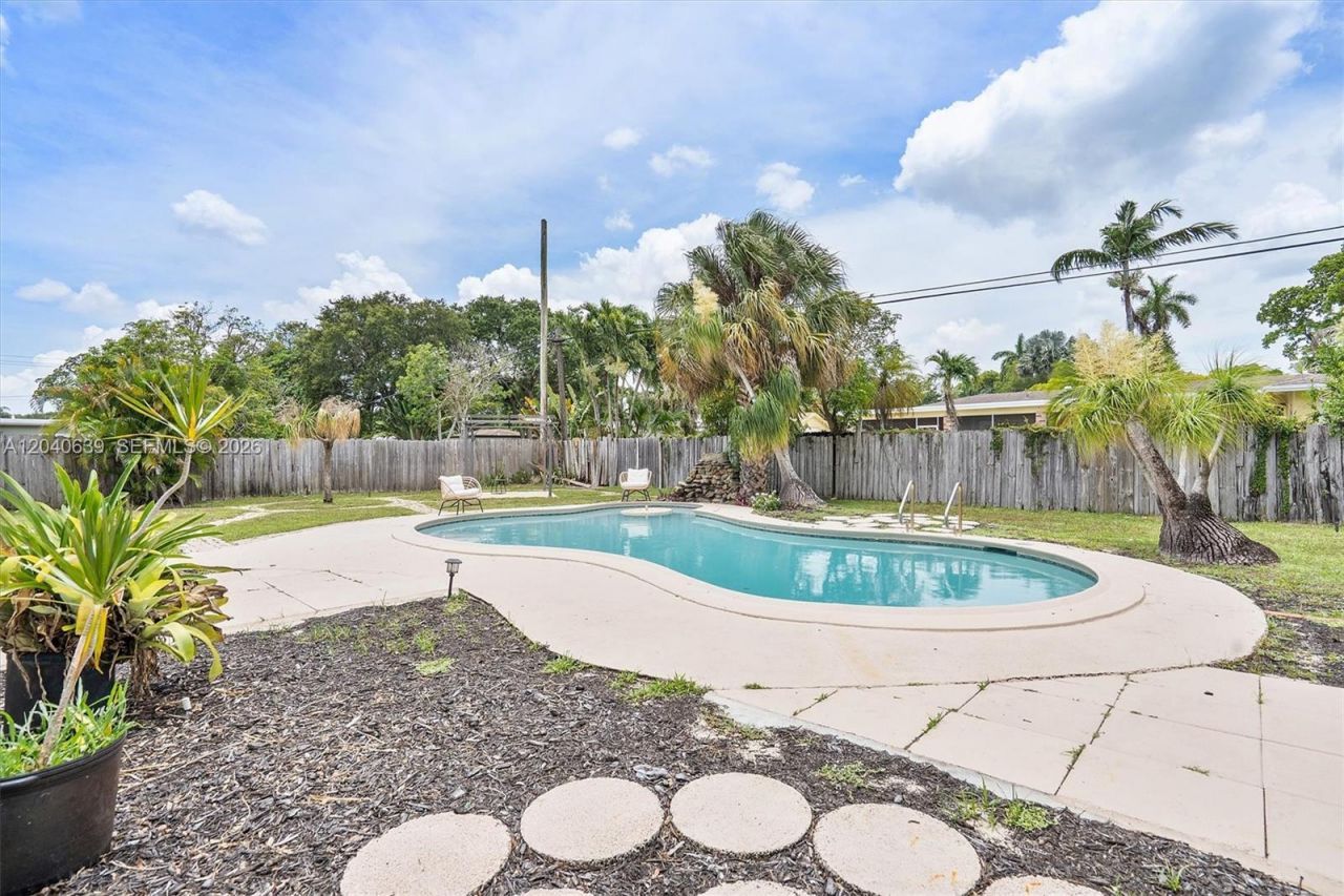 885 Azalea Ct , Plantation, FL 33317 Photo