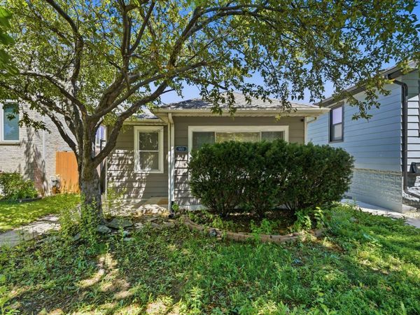 5523 N Neenah Avenue , Chicago, IL 60656