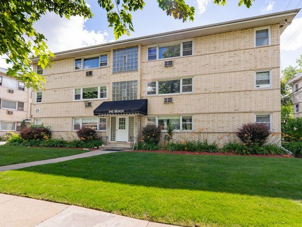 342 Beach Avenue , Unit 2B, La Grange Park, IL 60526
