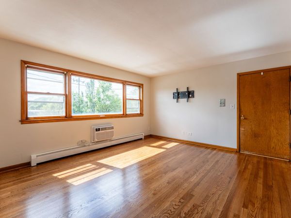 342 Beach Avenue , Unit 2B, La Grange Park, IL 60526