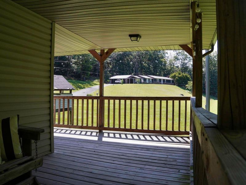1451 Meadow Run Road, Waverly, OH 45690 Photo 6