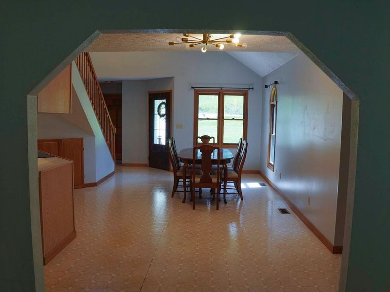 1451 Meadow Run Road, Waverly, OH 45690 Photo 8