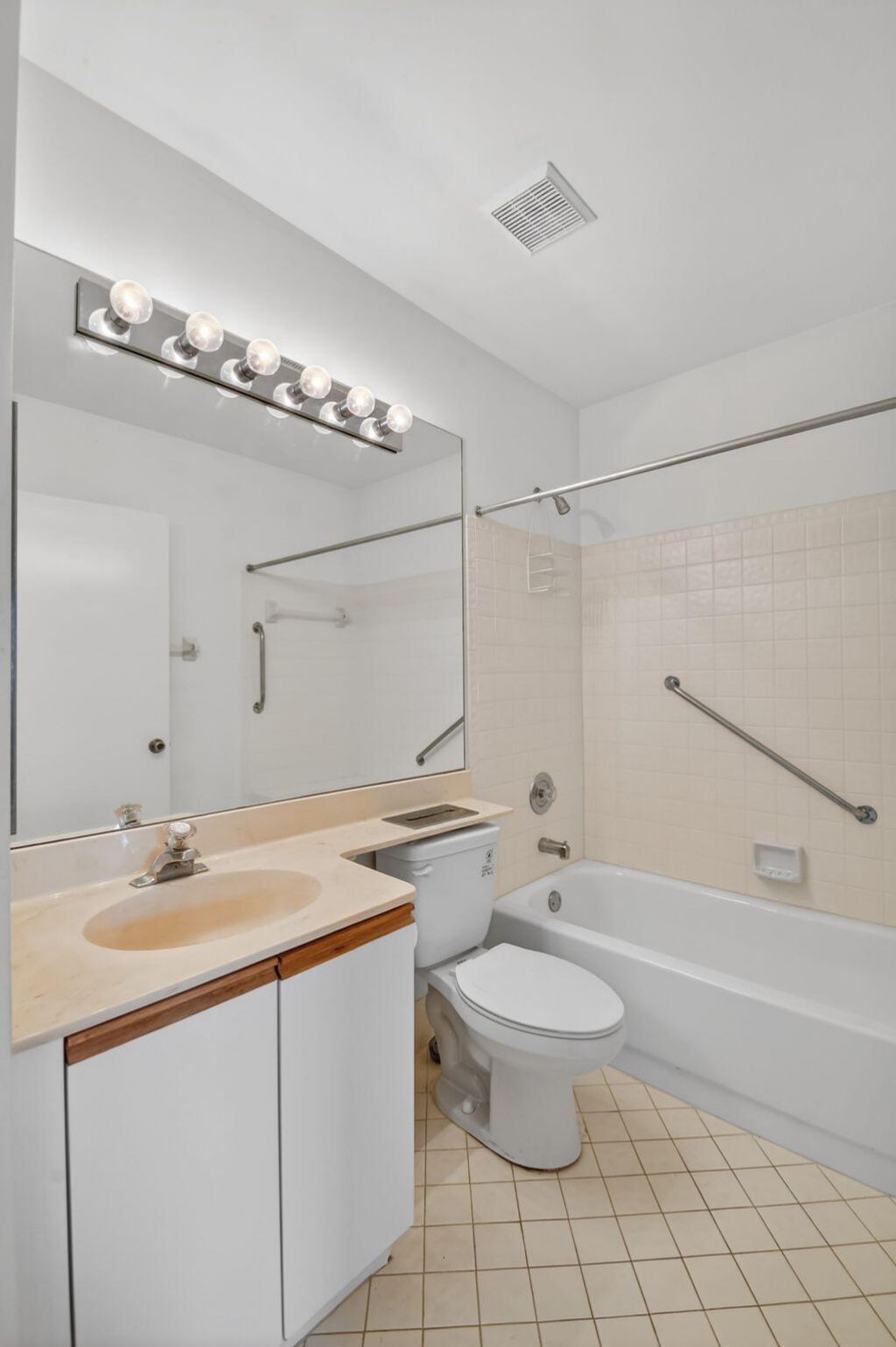 5395 Firenze Drive, Unit B, Boynton Beach, FL 33437 Photo