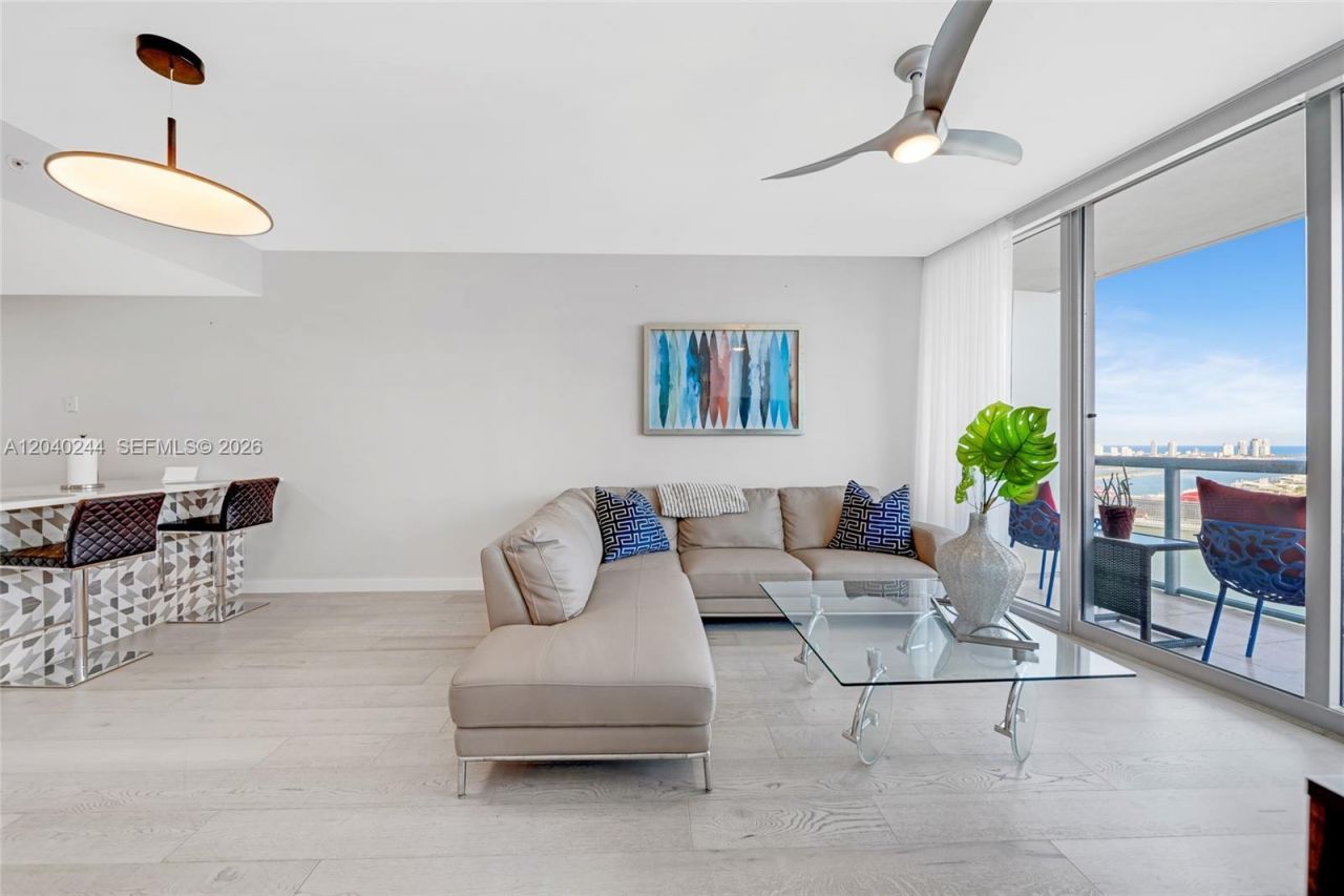 888 Biscayne Blvd, Unit 3907, Miami, FL 33132 Photo
