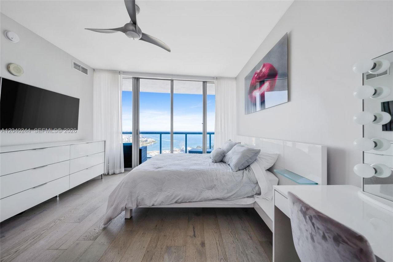 888 Biscayne Blvd, Unit 3907, Miami, FL 33132 Photo