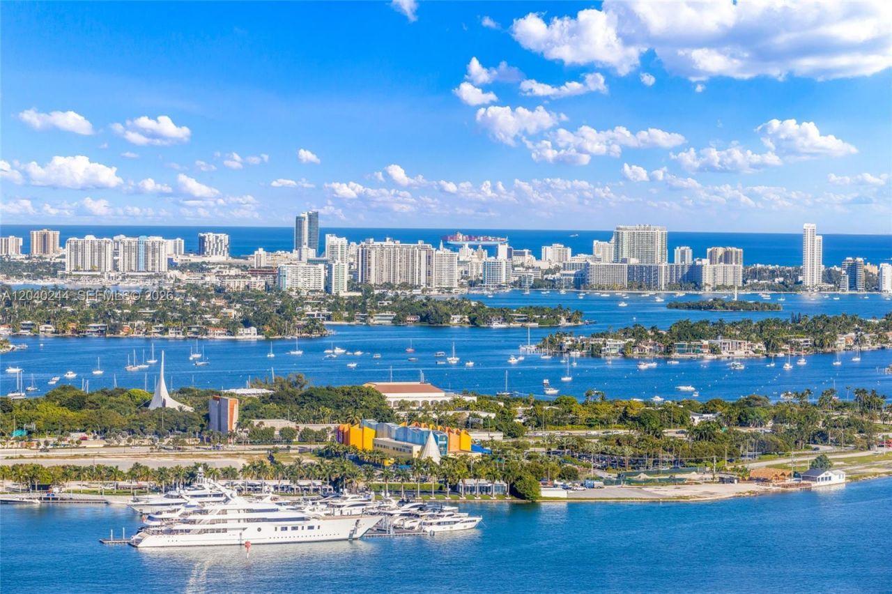 888 Biscayne Blvd, Unit 3907, Miami, FL 33132 Photo