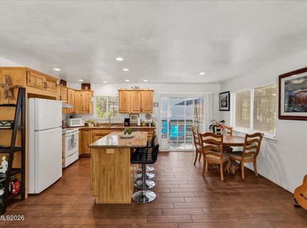 1774 Ababco Street, South Lake Tahoe, CA 96150 Photo