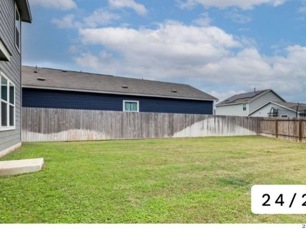 385 Amber Glenn, Maxwell, TX 78656