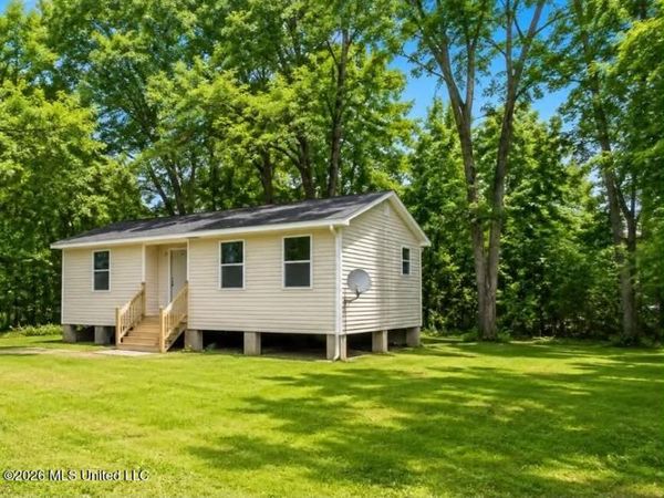 7 Bowen Street, Wiggins, MS 39577