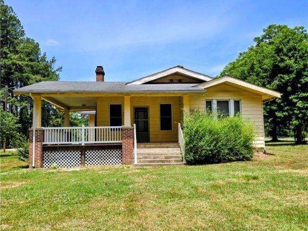 2320 Monroe Avenue , Victoria, VA 23974
