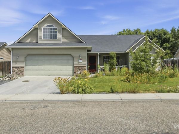 2611 Carnegie, Caldwell, ID 83607