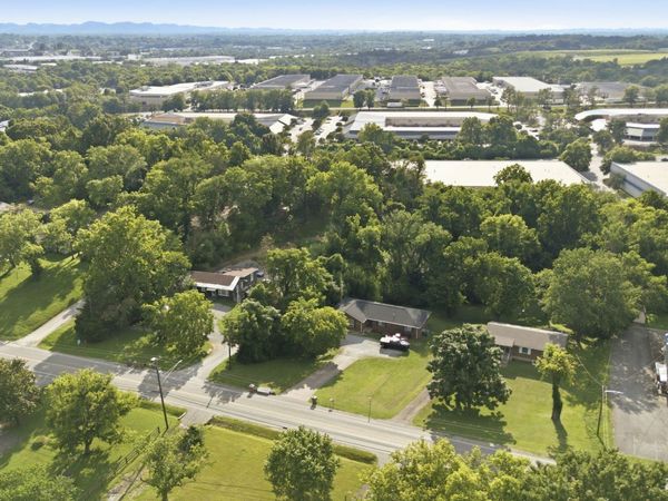 425 Ezell Pike , Nashville, TN 37217