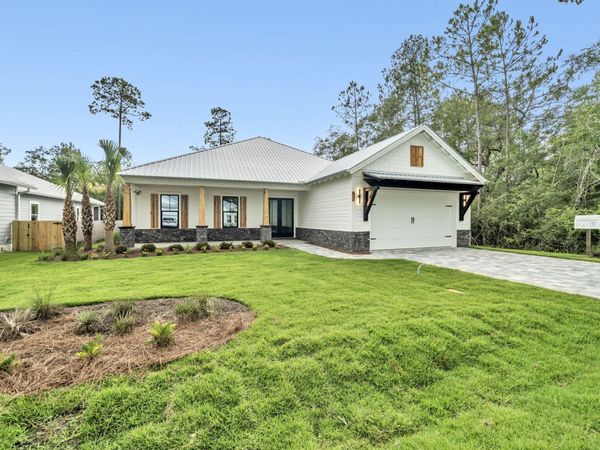 97 Muzzle Street, Freeport, FL 32439