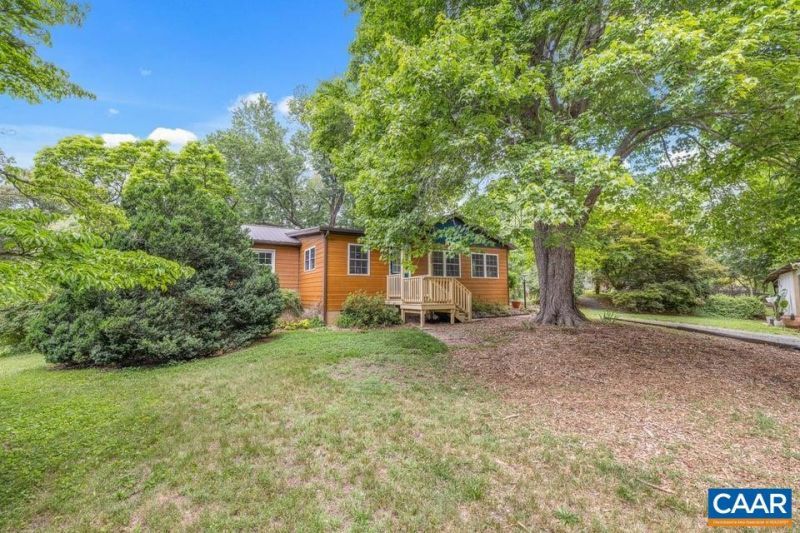 190 Hayman St, Scottsville, VA 24590 Main Photo