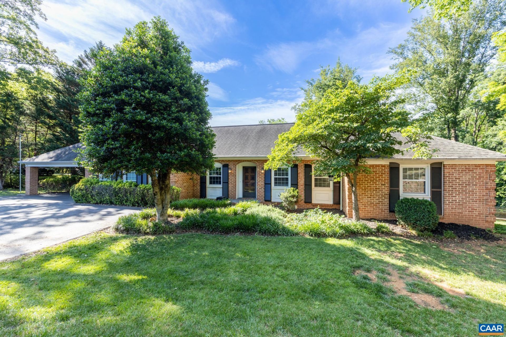 122 Bollingbrook Dr , Charlottesville, VA 22911 Main Photo