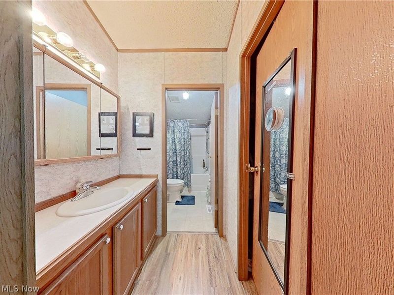 17015 Mcintosh Road, Wellsville, OH 43968 Photo 12