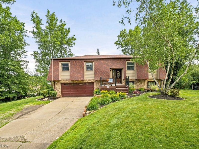1513 Meadow Square NE, Bolivar, OH 44612 Photo 4