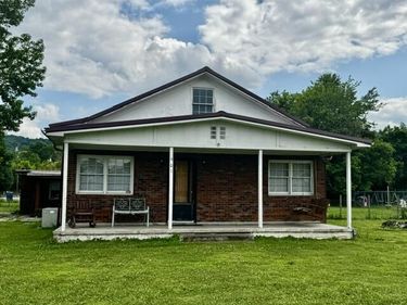 901 Exeter Avenue, Middlesboro, KY 40965