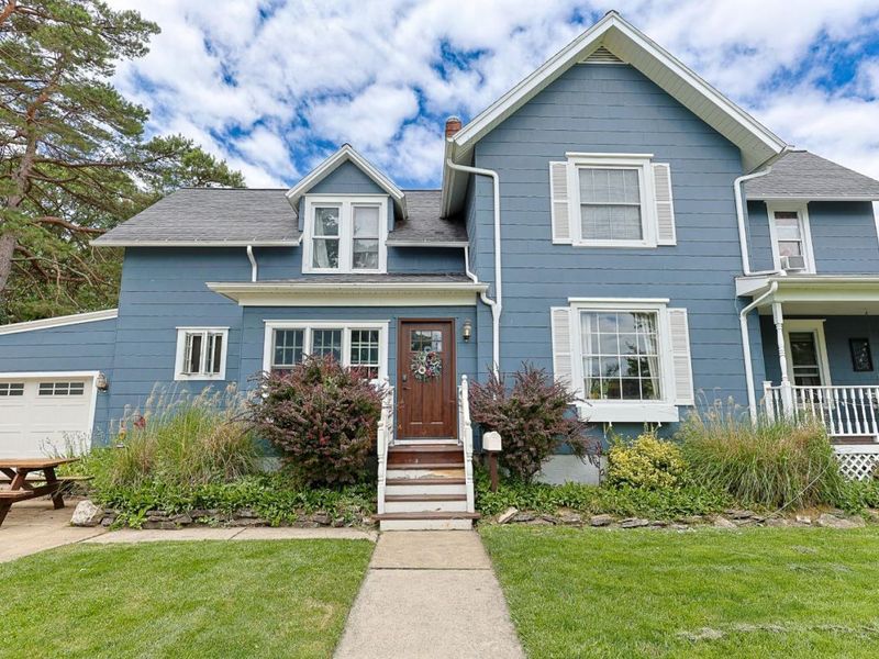 103 W 6th, Port Clinton, OH 43452 Photo 2