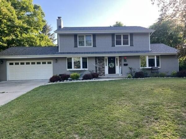 777 Pine DRIVE, West Bend, WI 53095