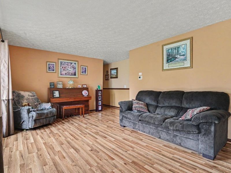 4041 Mill Crest Drive, Fairfield Twp, OH 45011 Photo 11