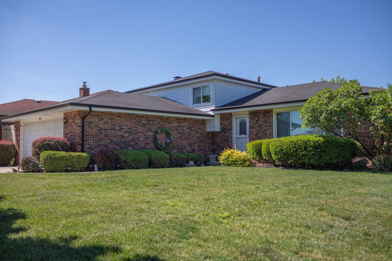 8543 163rd Street, Tinley Park, IL 60487 Main Photo