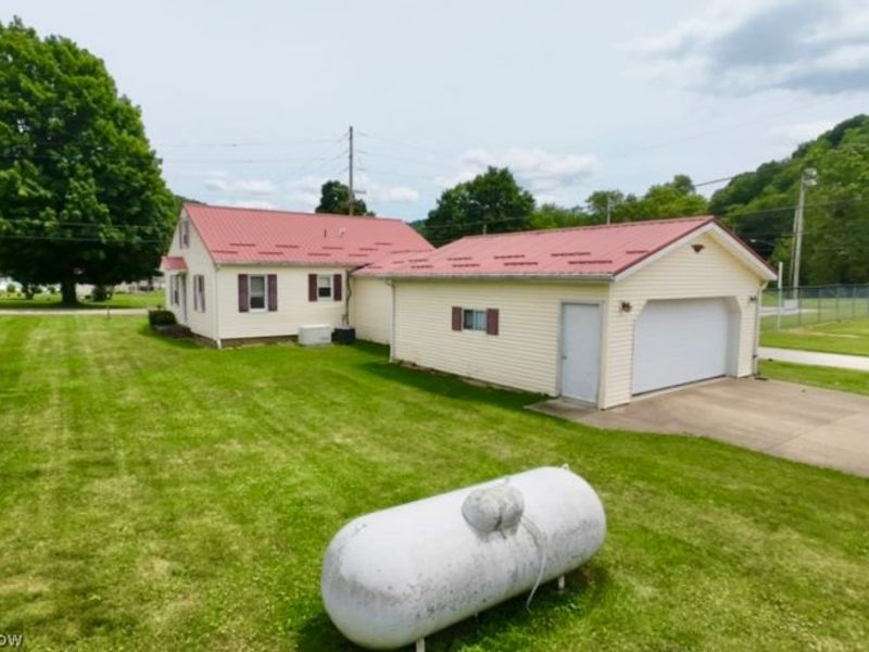 515 Clifton Street, Glenmont, OH 44628 Photo 10