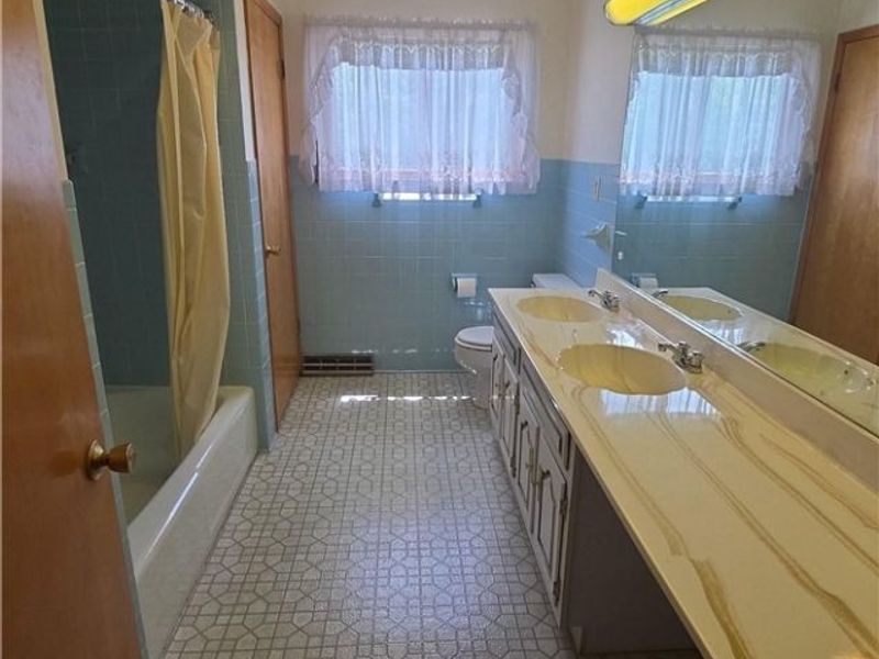 54878 National Road, Bridgeport, OH 43912 Photo 30