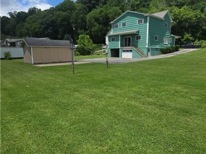 54878 National Road, Bridgeport, OH 43912 Photo 5