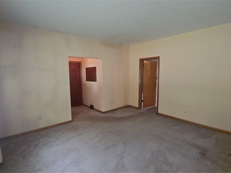 54878 National Road, Bridgeport, OH 43912 Photo 9