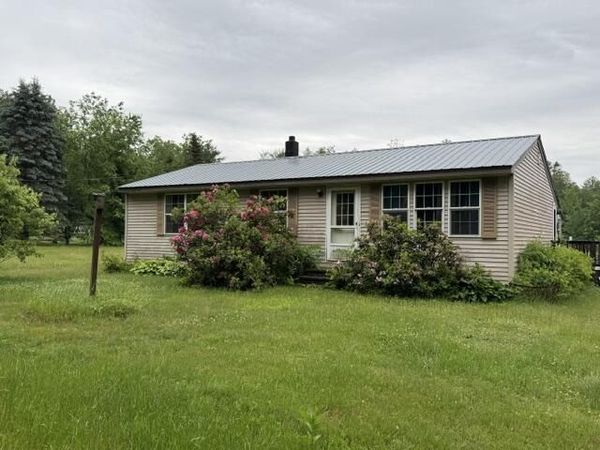363 Rabbit Valley Road , Oxford, ME 04270