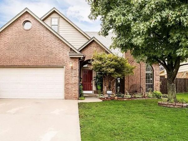 1261 E 136th Street , Glenpool, OK 74033