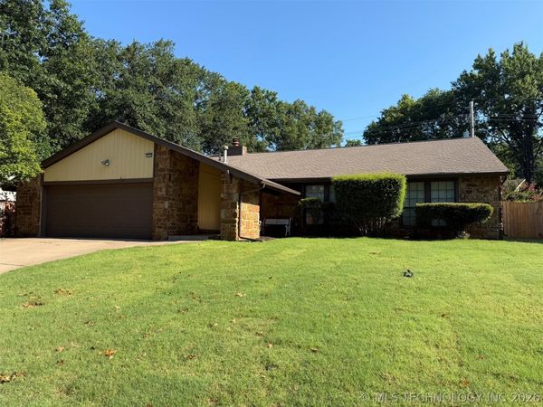 5935 E 79th Street, Tulsa, OK 74136