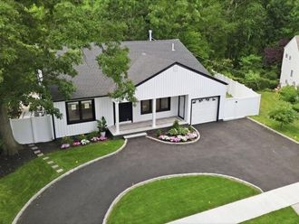 378 Lakeshore Boulevard Massapequa Park, NY 11762