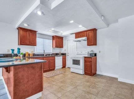7640 Tattershall Way, Sacramento, CA 95823 Photo