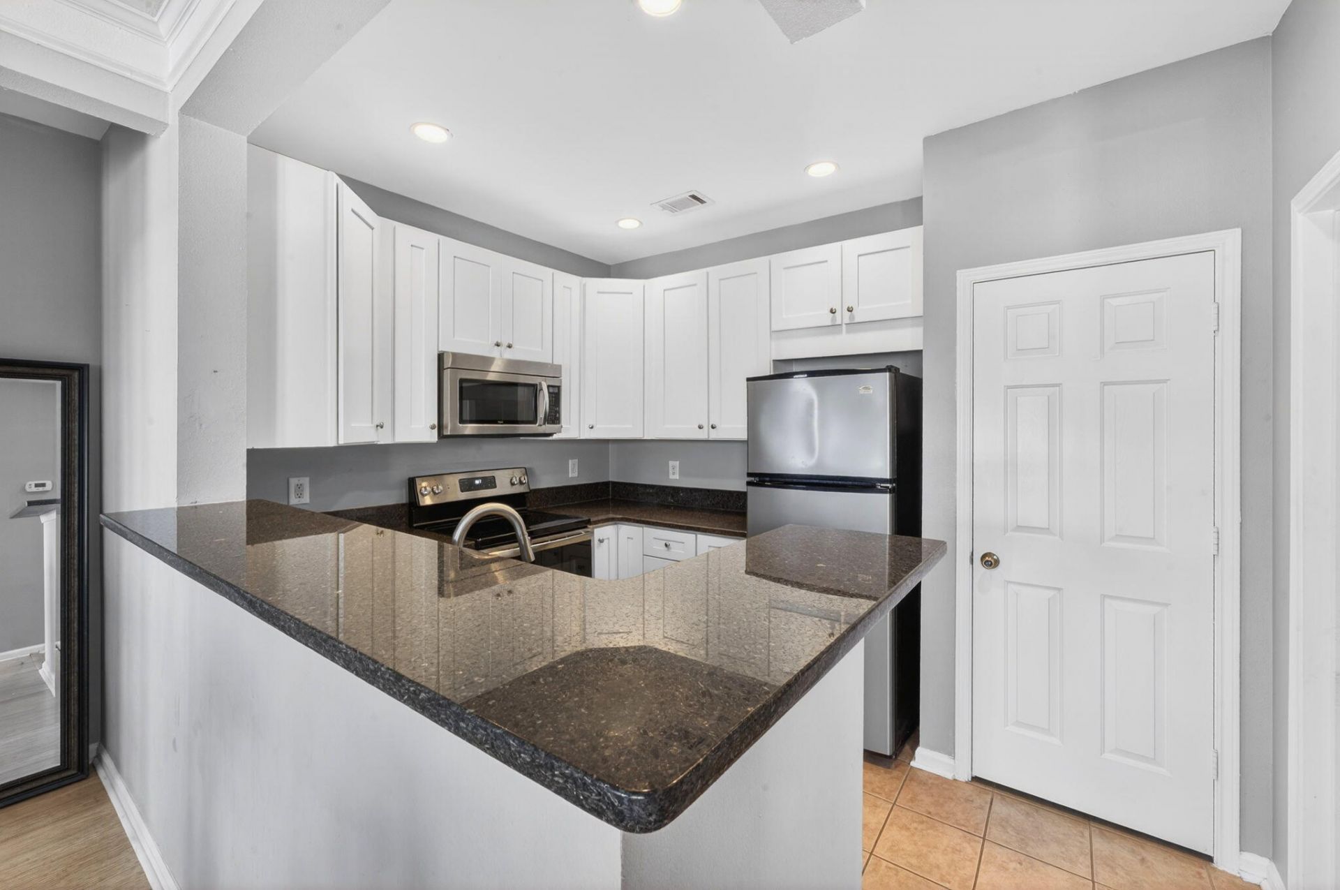 1322 Rosewood Lane Photo 11
