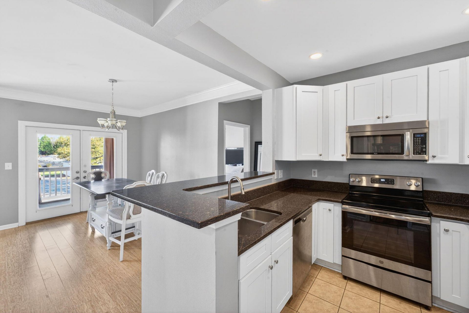 1322 Rosewood Lane Photo 8